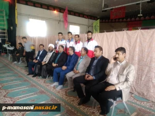 شرکت اعضای کانون هلال احمر و همیار سلامت دانشجویان آموزشکده ی فنی و حرفه ای ممسنی در پایگاه انتقال خون با حضور فرماندار و امام جمعه ی شهرستان