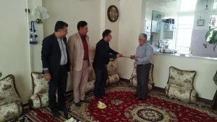 دیدار با خانواده ۵ جانباز سرافراز 

به مناسبت ولادت حضرت ابوالفضل(ع) و روز بزرگداشت مقام شامخ جانباز ، علیرضا رحمانی رئیس دانشکده فنی ممسنی به همراه تعدادی از همکاران ،با ۵ خانواده جانباز سرافرازدفاع مقدس دیدار کردند. 
- جانباز سرافراز امیدعلی صادقی 
